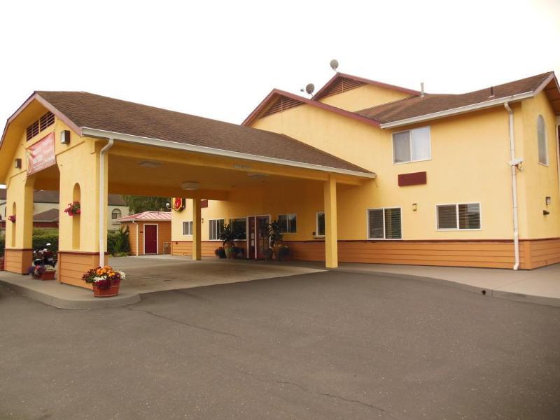 Super 8 By Wyndham Fortuna Zewnętrze zdjęcie